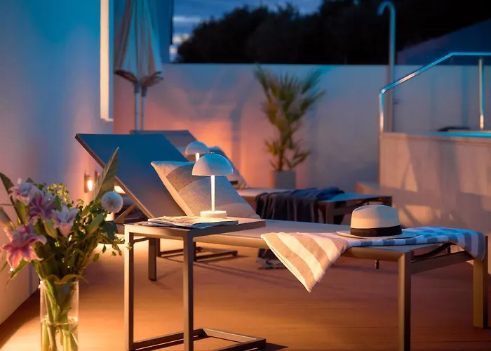 アパート Deluxe With Private Heated Pool On Znjan - Urban Nook *