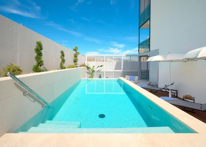 アパート Deluxe With Private Heated Pool On Znjan - Urban Nook スプリト