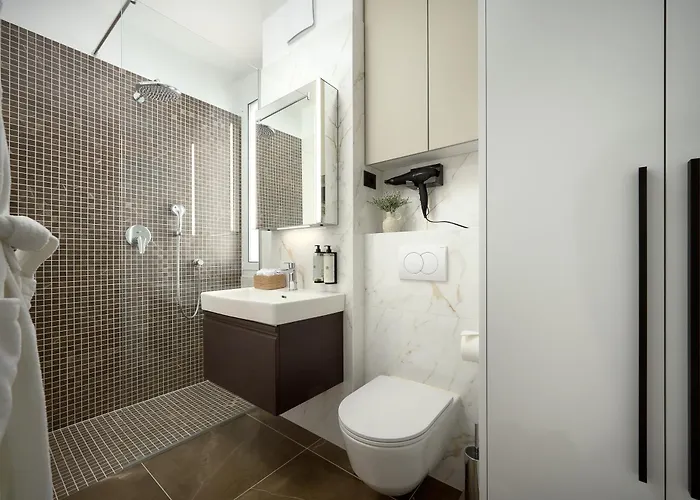 Deluxe With Private Heated Pool On Znjan - Urban Nook *