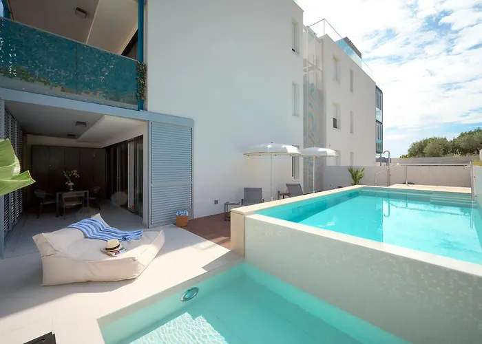 アパート Deluxe With Private Heated Pool On Znjan - Urban Nook