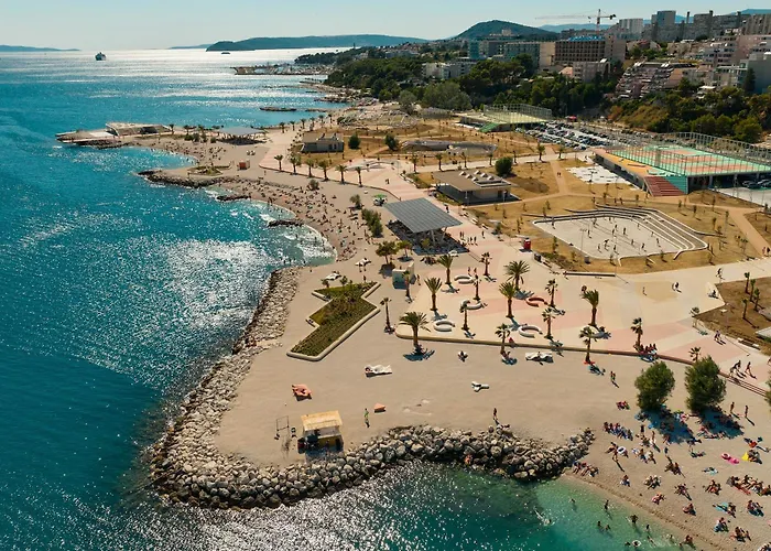 Deluxe With Private Heated Pool On Znjan - Urban Nook アパート スプリト